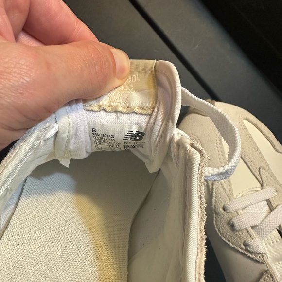 New Balance 327 Sneakers -EUC-7.5 Women’s - Picture 6 of 7